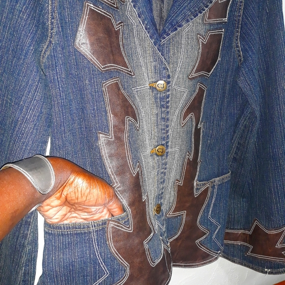 2 piece Stretch Denim Pants suit with faux leather - Picture 3 of 7